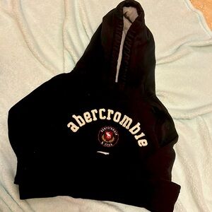 Like new Abercrombie sweatshirt size extra large kids